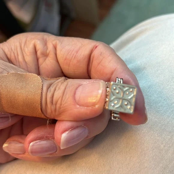 NEW Carved Openable Magic Box Pendant Necklace - Picture 12 of 12